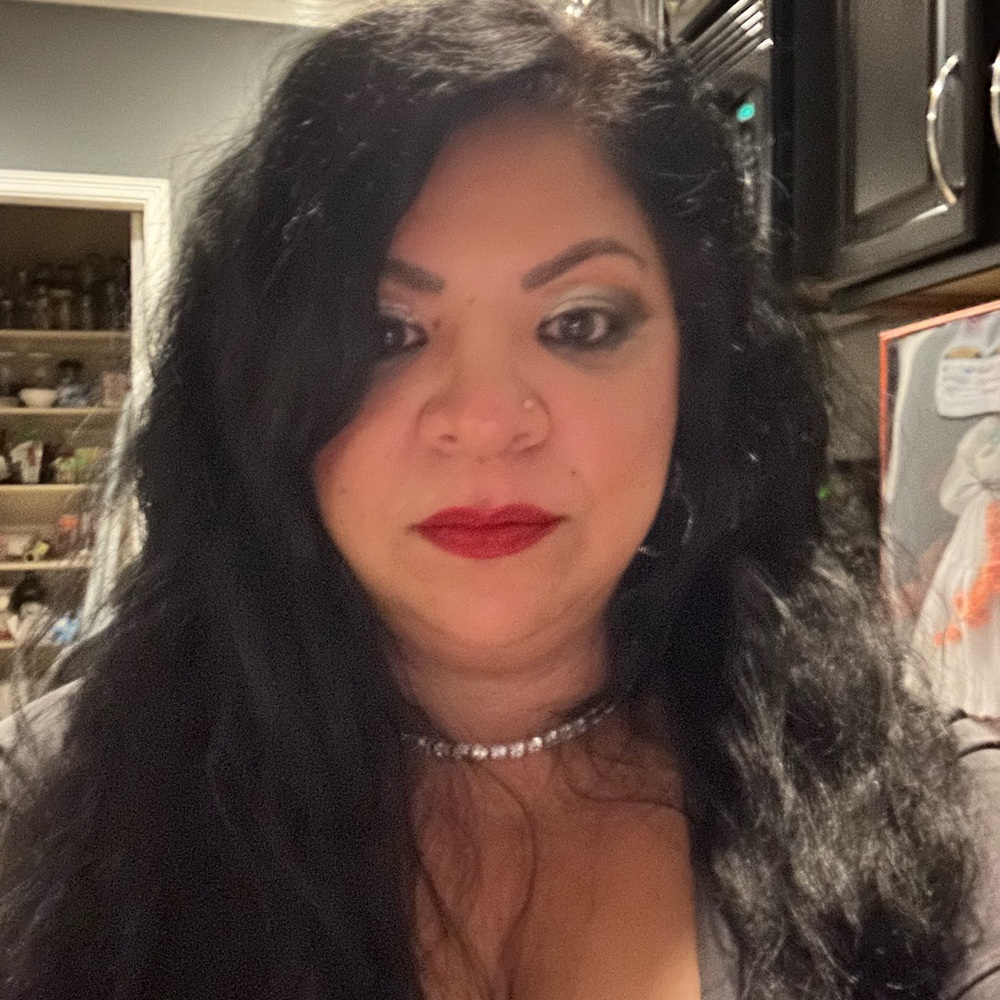 Meet your Posher, Juana leticia